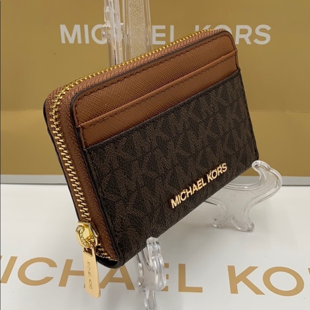 MICHAEL KORS JET SET TRAVEL MD ZA CARD CASE - Picture 1 of 16